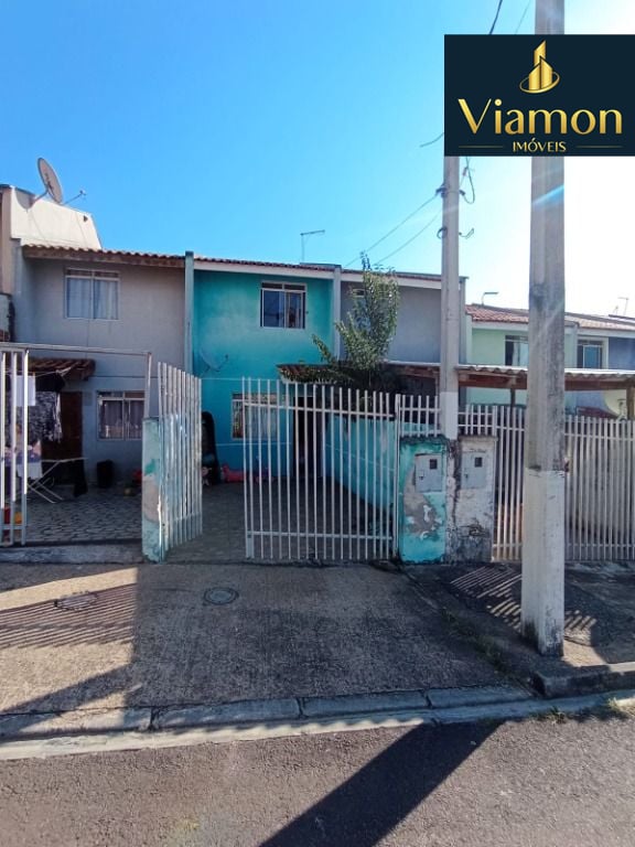 Sobrado à venda, 46 m  por R  200.000,00 - Santa Cândida - Cur...