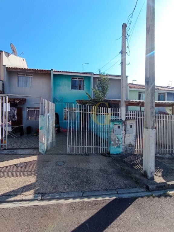 Sobrado à venda, 46 m  por R  200.000,00 - Santa Cândida - Cur...