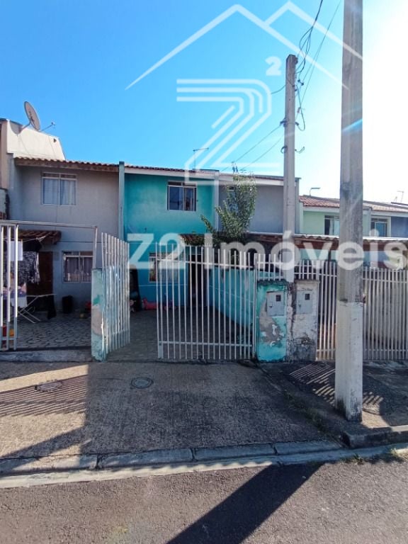 Sobrado à venda, 46 m  por R  200.000,00 - Santa Cândida - Cur...
