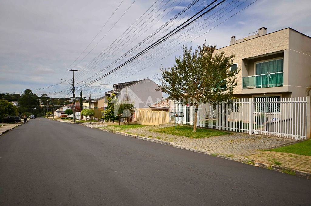 Sobrado 4 Pavimentos com 3 Suítes e Terraço  Ecoville, Curitiba
