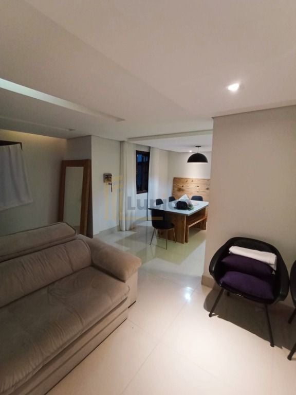Casa com 3 quartos à venda, 254 m  - Jardim Guarany - Campo La...