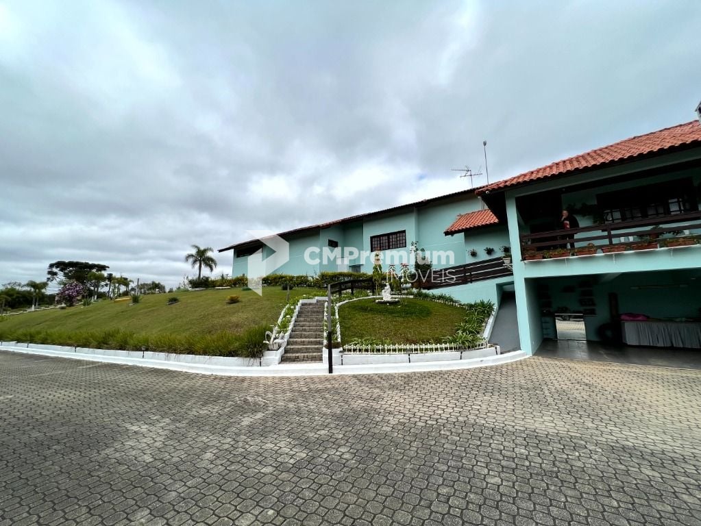 Casa com 4 quartos à venda, 550 m  por  Augusta - Curitiba PR