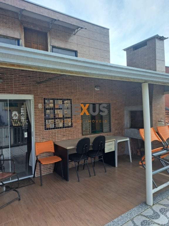 Sobrado com 3 dormitórios à venda, 220 m  por R  700.000,00 - ...
