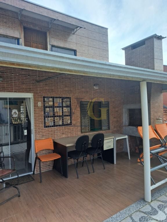 Sobrado com 3 dormitórios à venda, 220 m  por R  700.000,00 - ...