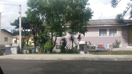 Conjunto Moradias Atenas  Rua Izaltino Dias Ferraz, 105  Cur...