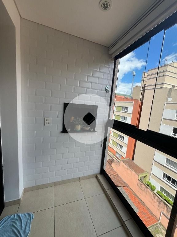 Apartamento  Rua Mauá com 1 dormitório à venda, 47 m  por R  7...