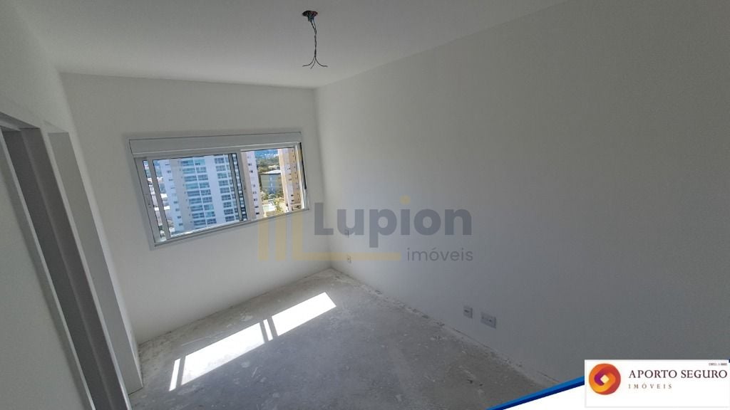 Apartamento no Parque Ecoville com 3 dormitórios à venda,144.3...
