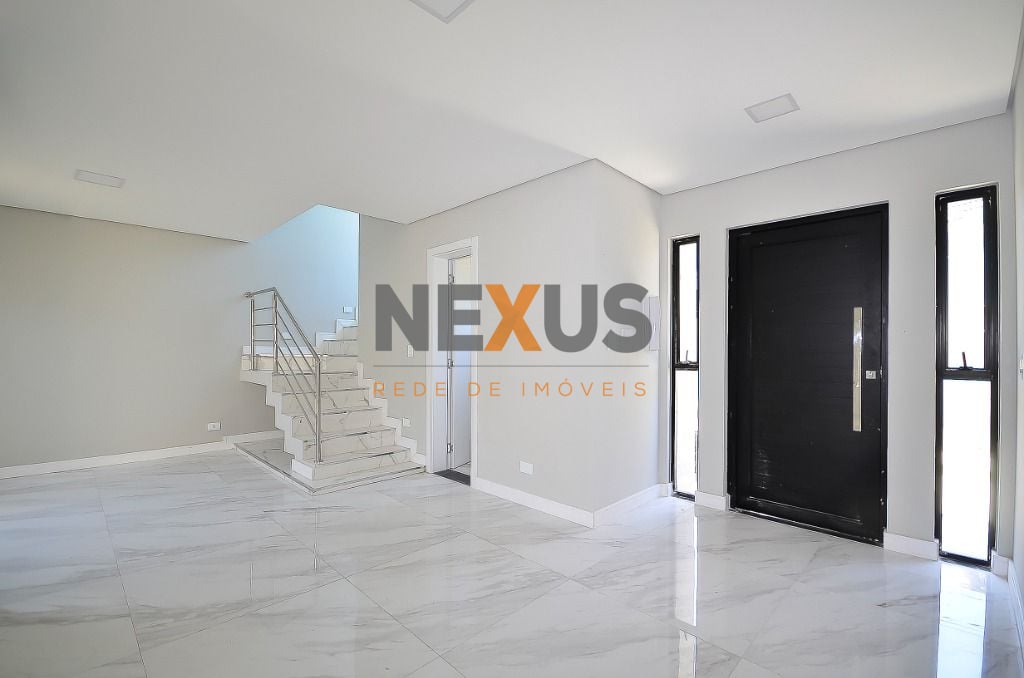 Sobrado com 3 quartos à venda, 140 m  - Xaxim - Curitiba PR