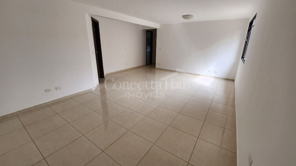 Sobrado com 3 dormitórios à venda, 221 m   - Mossunguê - Curit...