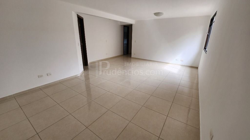 Sobrado com 3 dormitórios à venda, 221 m   - Mossunguê - Curit...
