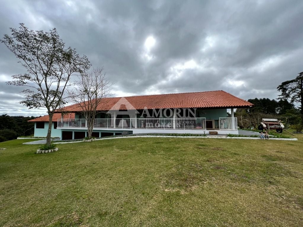 Casa de Campo Luxuosa  36.600 m  em Curitiba