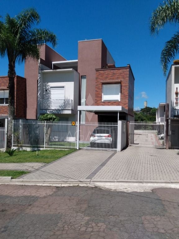 Sobrado com 3 quartos s 01 su?te para alugar, 168 m  por R  5....
