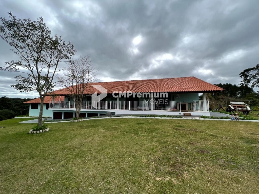 Casa com 4 quartos à venda, 550 m  por  Augusta - Curitiba PR
