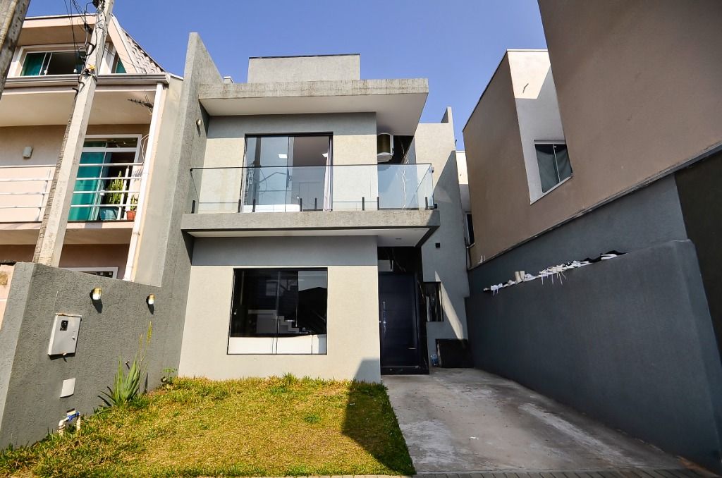 Sobrado 3 Quartos com Terraço e Ofurô  Campo Comprido, Curitiba