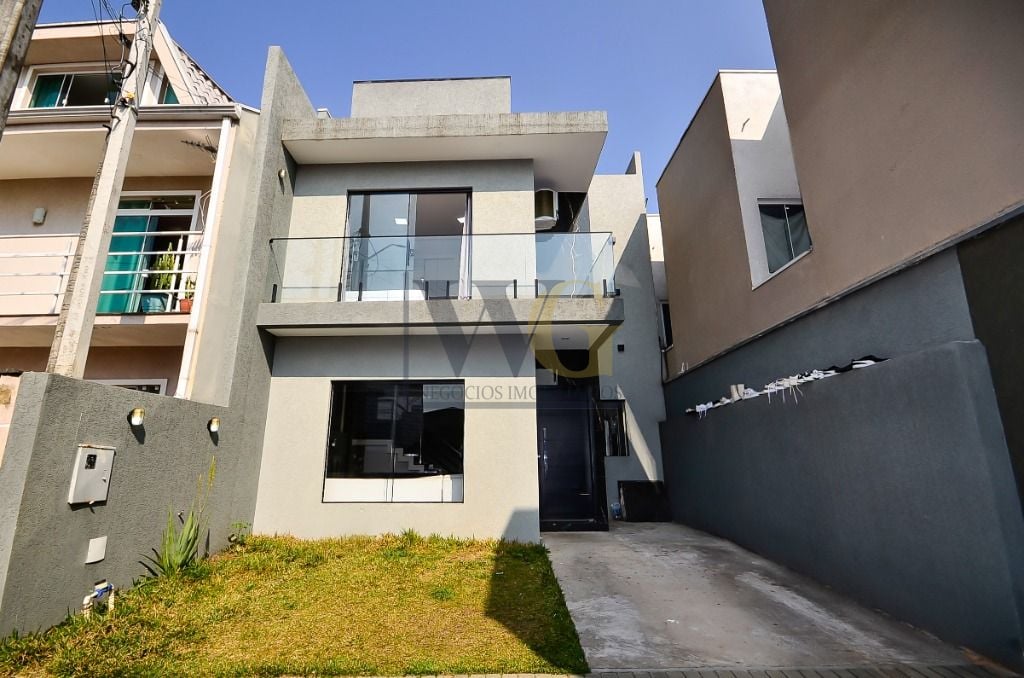 Sobrado 3 Quartos com Terraço e Ofurô  Campo Comprido, Curitiba