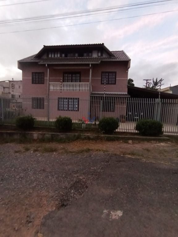 Casa 3 Quartos com Suíte e Churrasqueira  Ferraria, Campo Largo