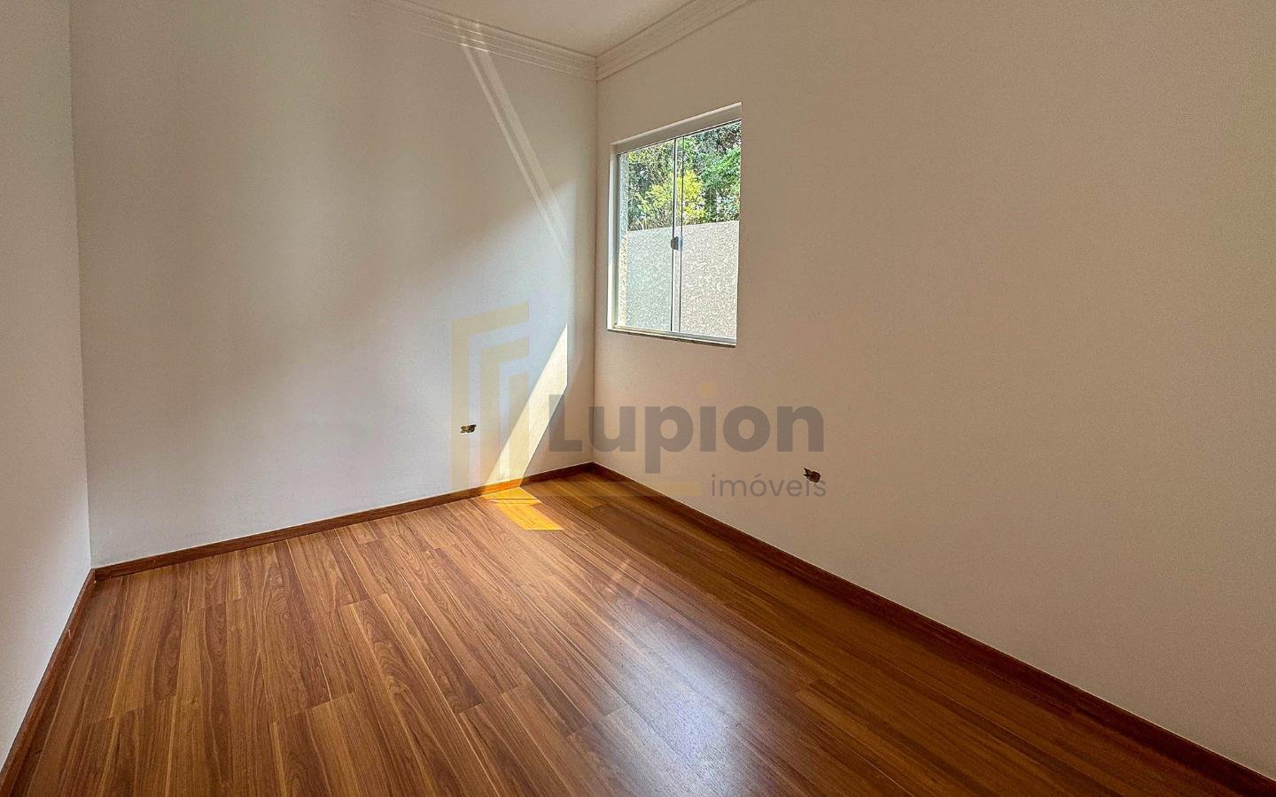 Casa Moderna de 60m  com Suíte e Área Gourmet - Excelente Loca...