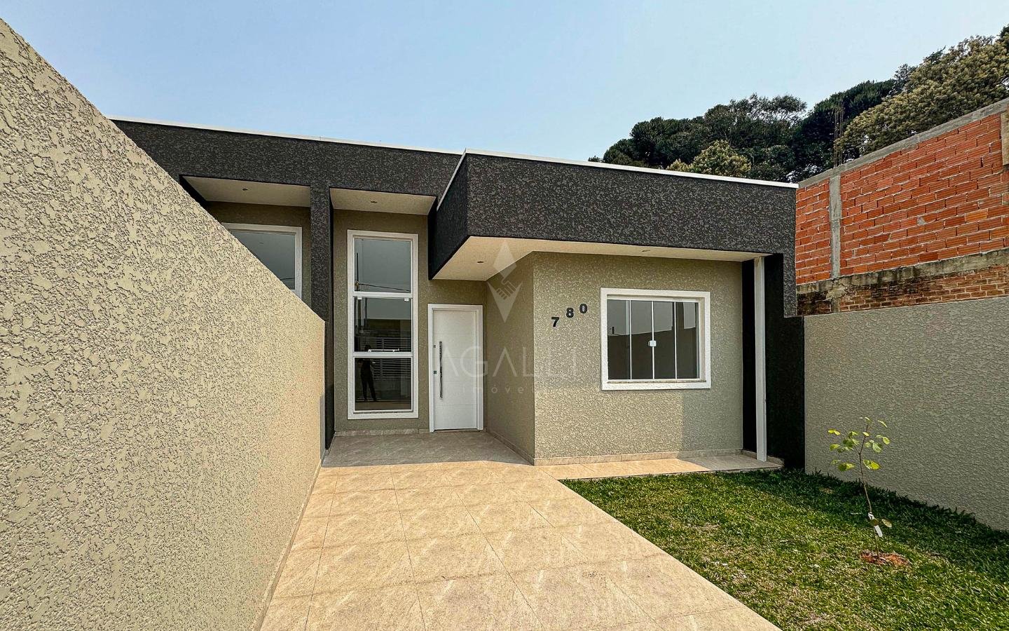 Casa Moderna de 60m  com Suíte e Área Gourmet - Excelente Loca...