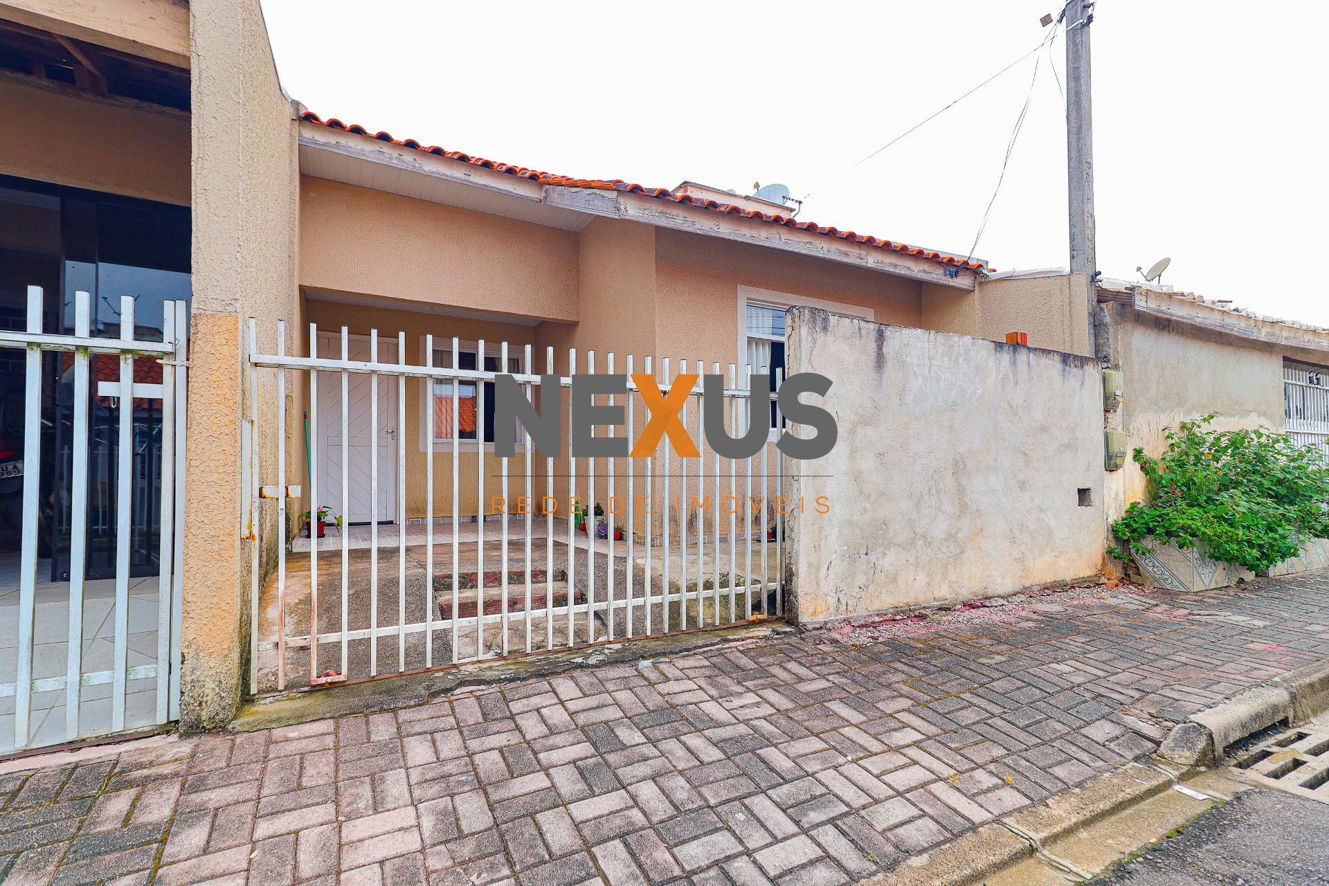 Casa com 2 quartos, à venda - Estados, Fazenda Rio Grande PR