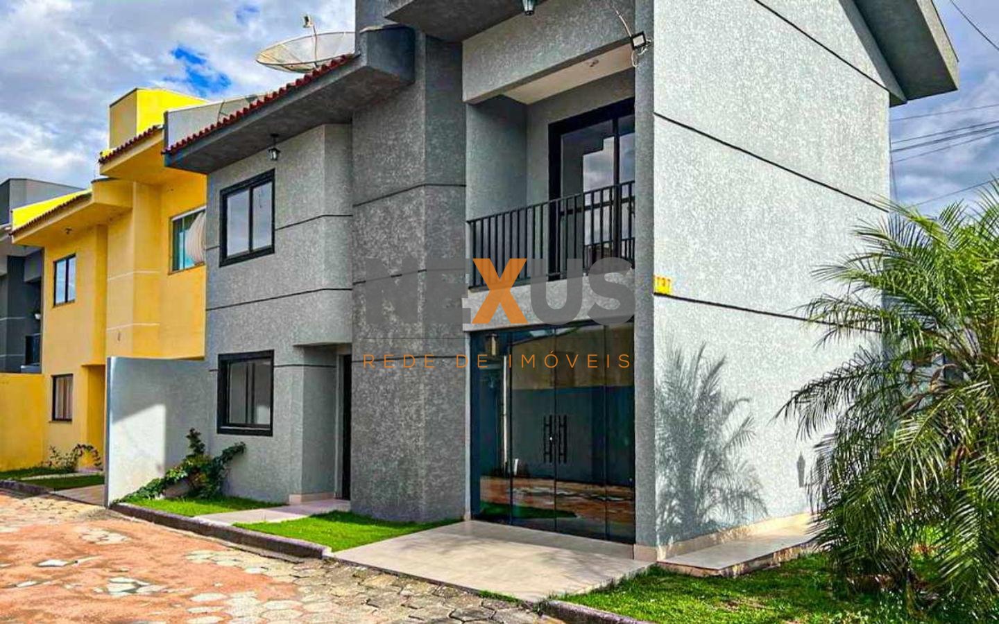 Sobrado de 3 Quartos com Suíte e Área de Lazer Completa 
