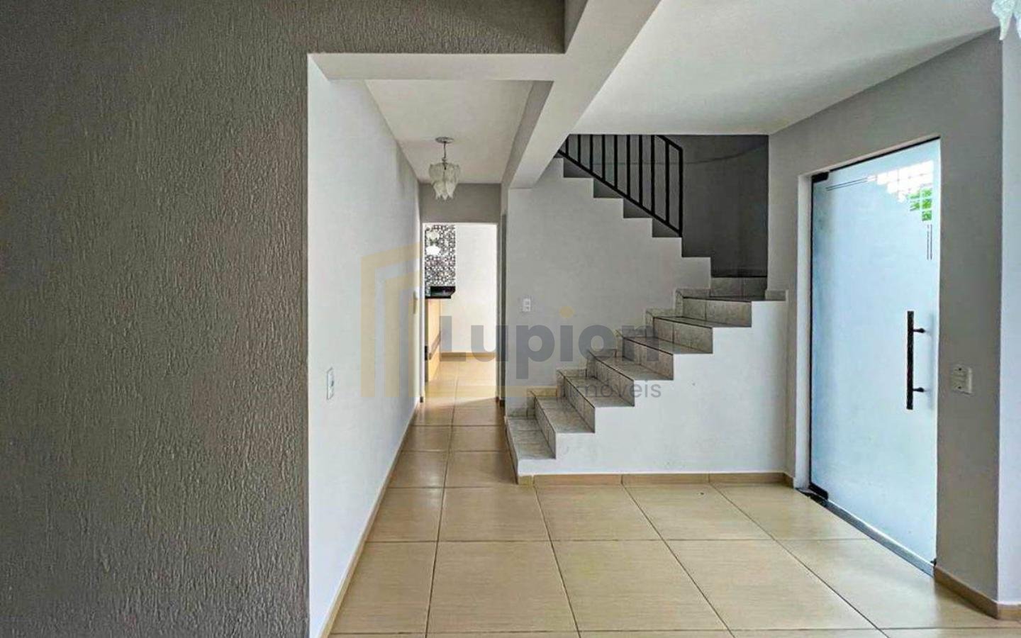 Sobrado de 3 Quartos com Suíte e Área de Lazer Completa 
