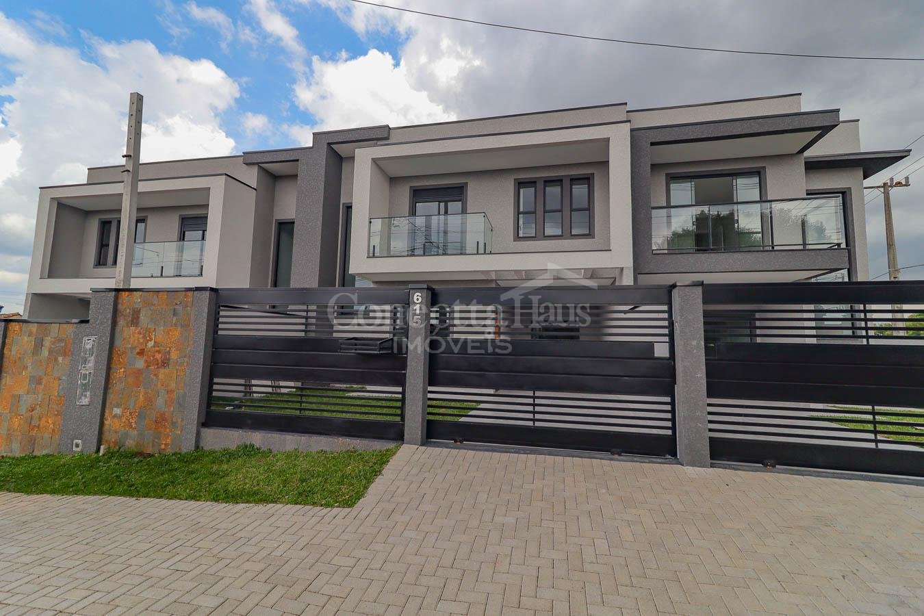 Sobrado à venda 3 Quartos com suíte, nações, FAZENDA RIO GRAND...