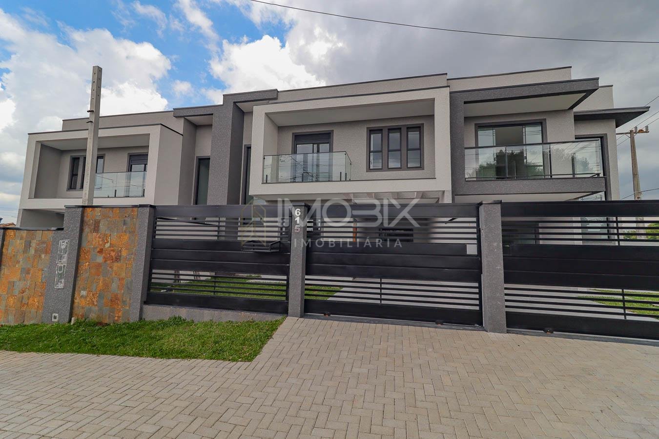 Sobrado à venda 3 Quartos com suíte, nações, FAZENDA RIO GRAND...
