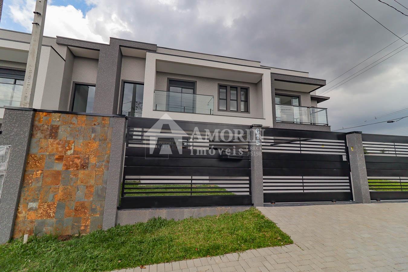 Sobrado à venda 3 Quartos com suíte, nações, FAZENDA RIO GRAND...