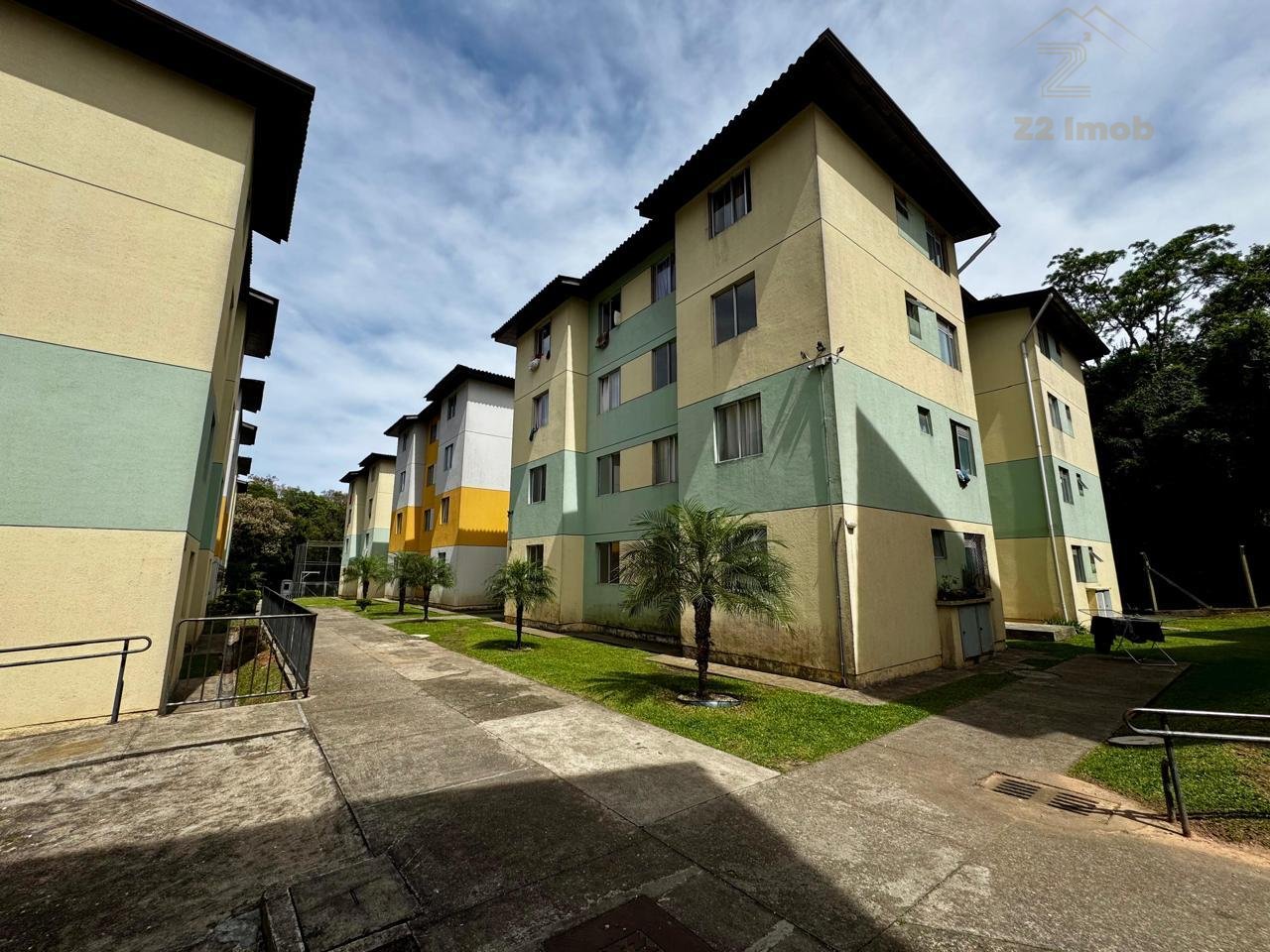 Apartamento Térreo de 2 Quartos no Tatuquara-Pompeia em Curitiba