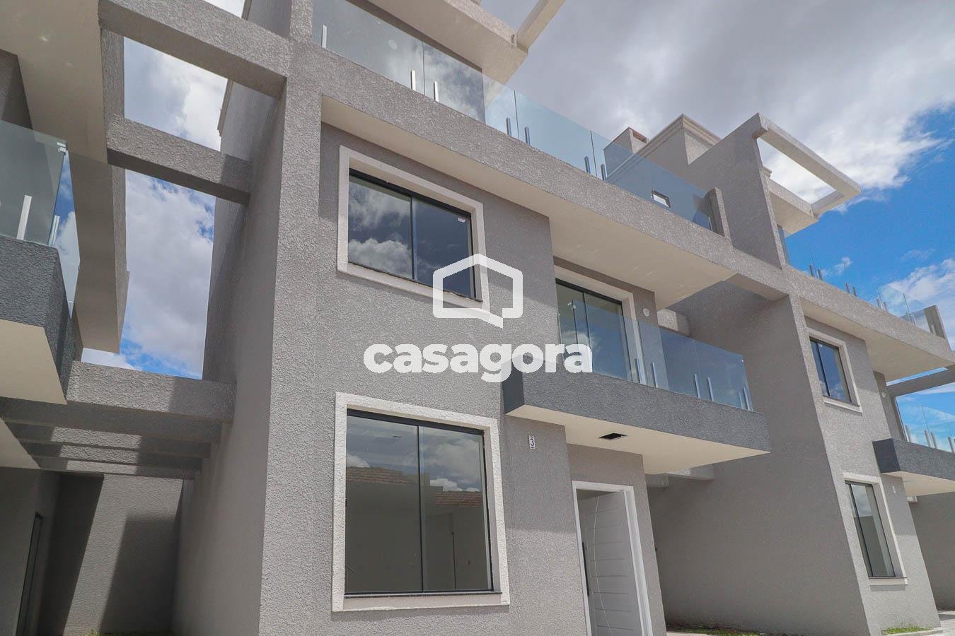 Sobrado à venda 3 Quartos, no pinheirinho, CURITIBA - PR