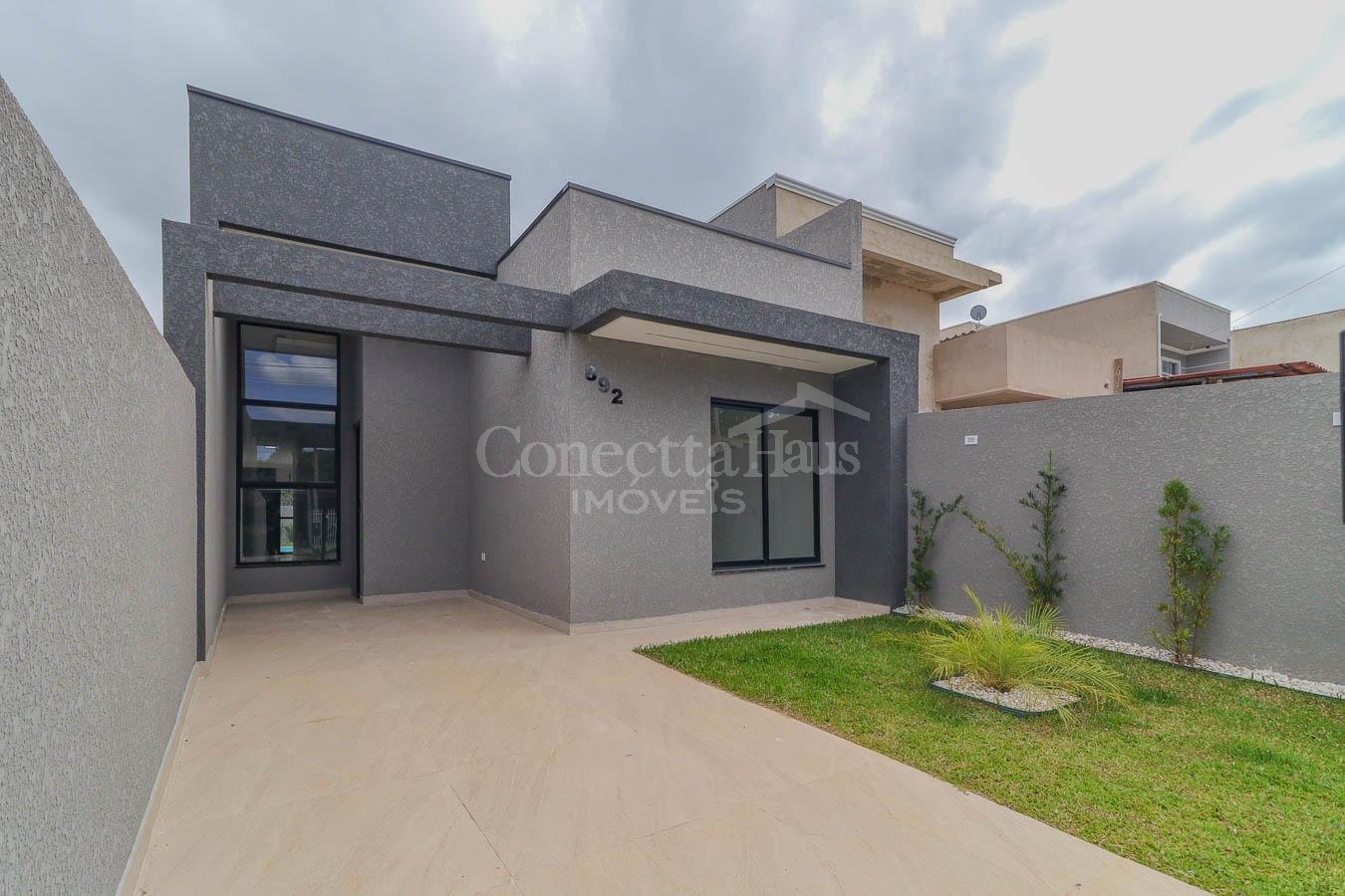 Casa Moderna com Piscina e Pé-Direito Alto no Jardim Brasil  ...