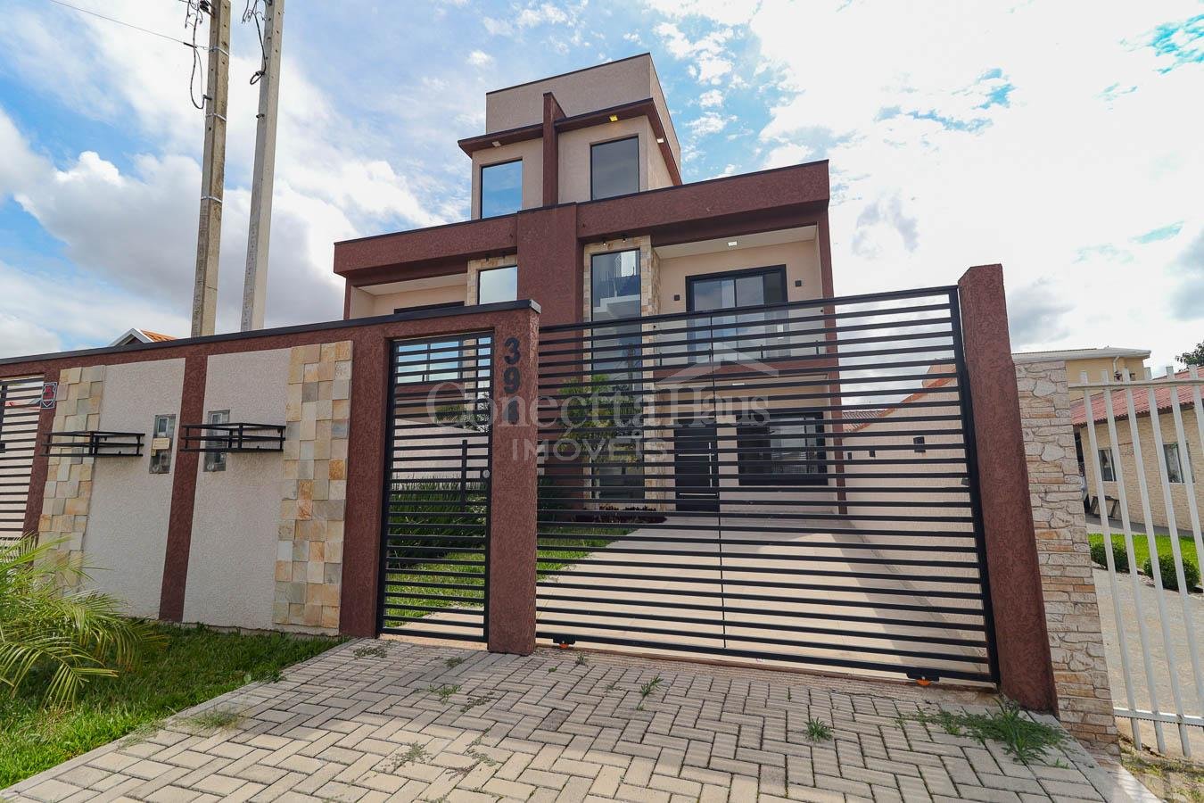 Sobrado à venda 3 quartos, eucaliptos, FAZENDA RIO GRANDE - PR