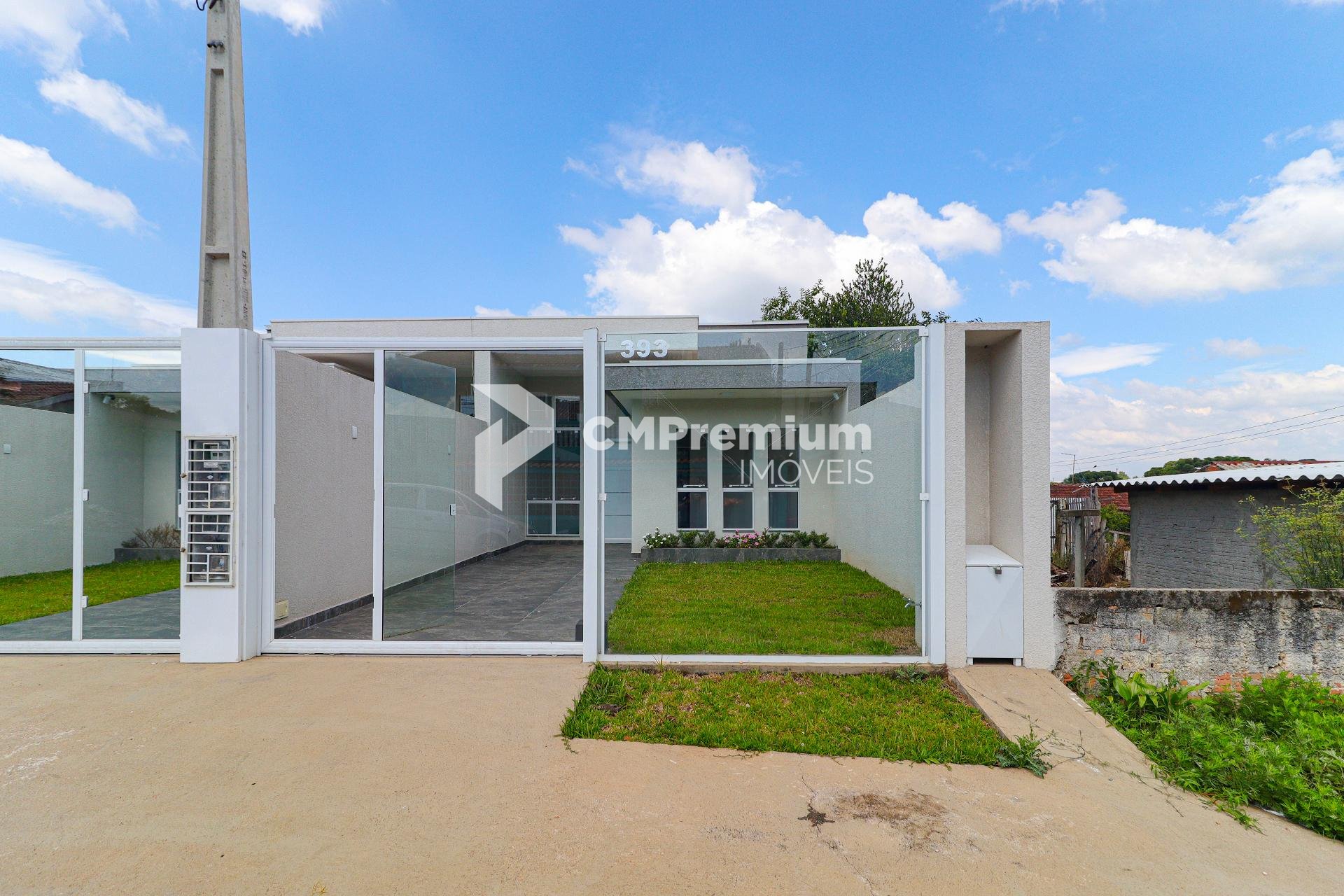 Casa Térrea com 3 Quartos e Piscina no Bairro Eucaliptos  Faz...