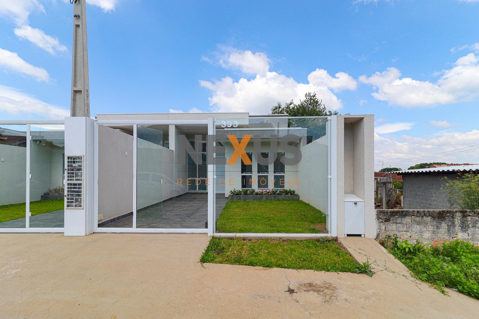Casa Térrea com 3 Quartos e Piscina no Bairro Eucaliptos  Faz...