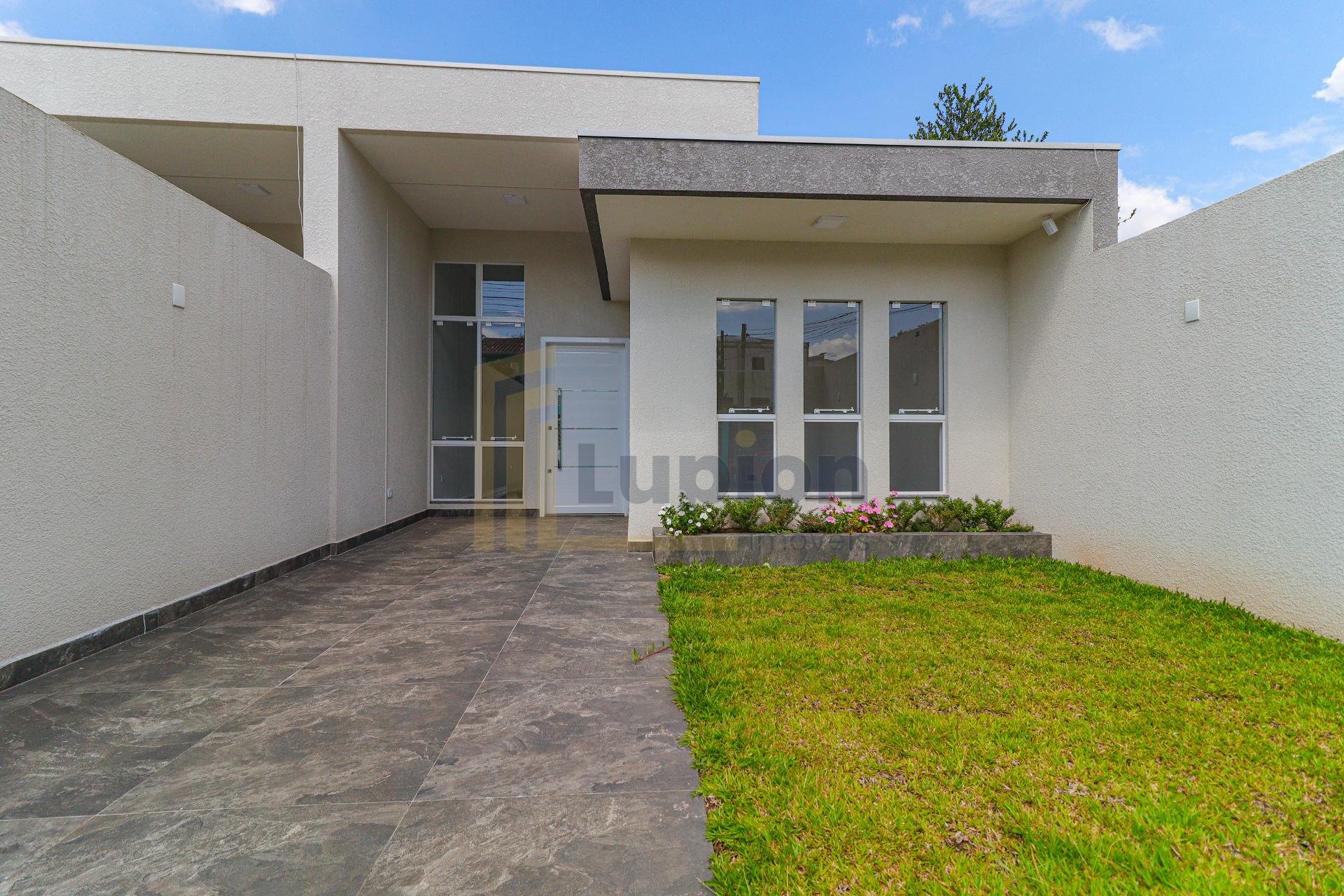 Casa Térrea com 3 Quartos e Piscina no Bairro Eucaliptos  Faz...
