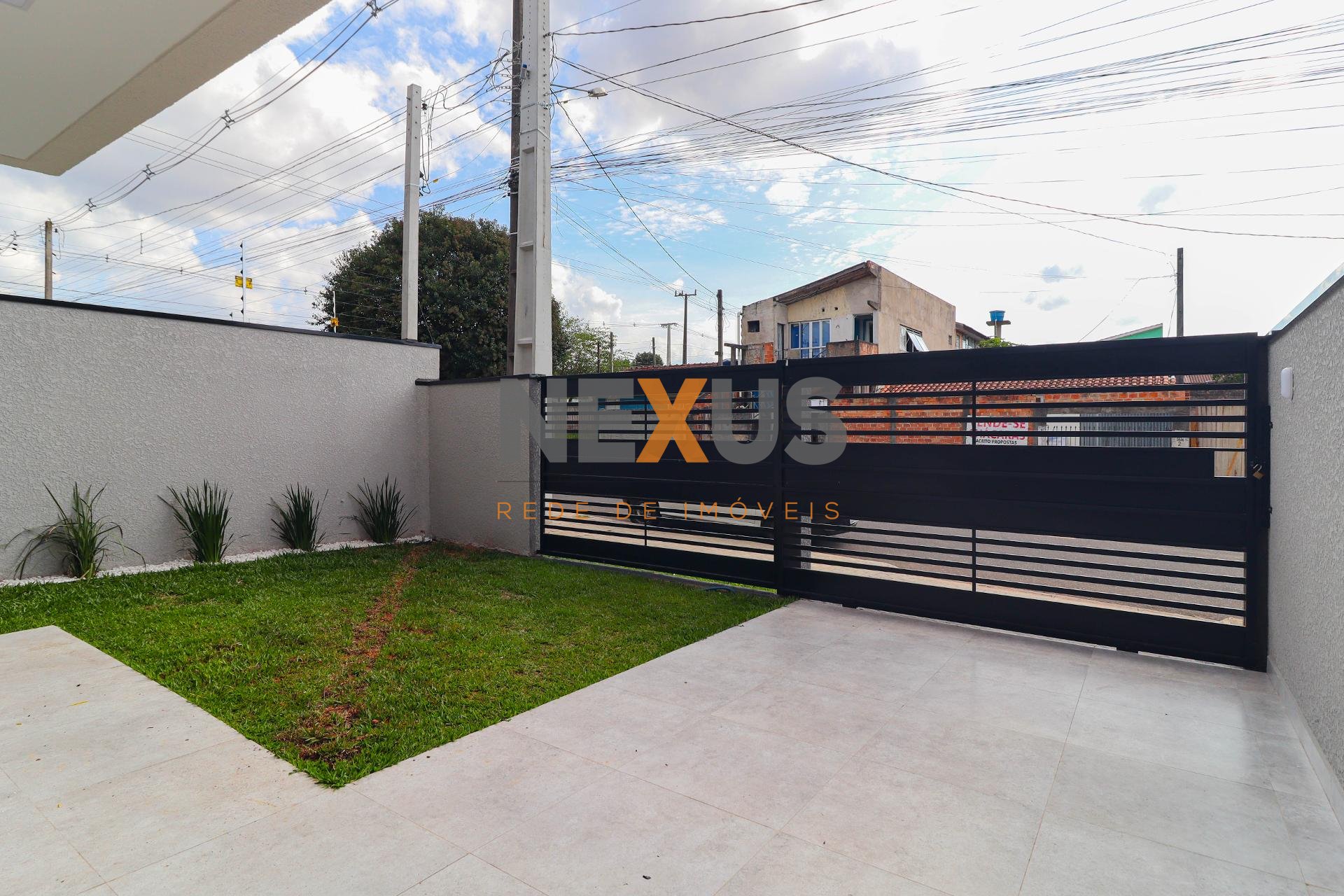 Sobrado Moderno no Bairro Gralha Azul  Fazenda Rio Grande
