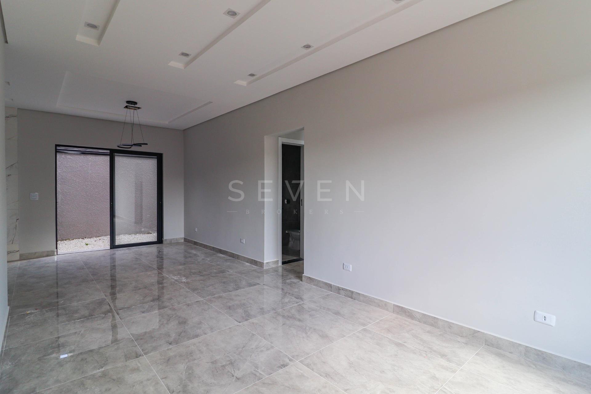 Sobrado Moderno no Bairro Gralha Azul  Fazenda Rio Grande