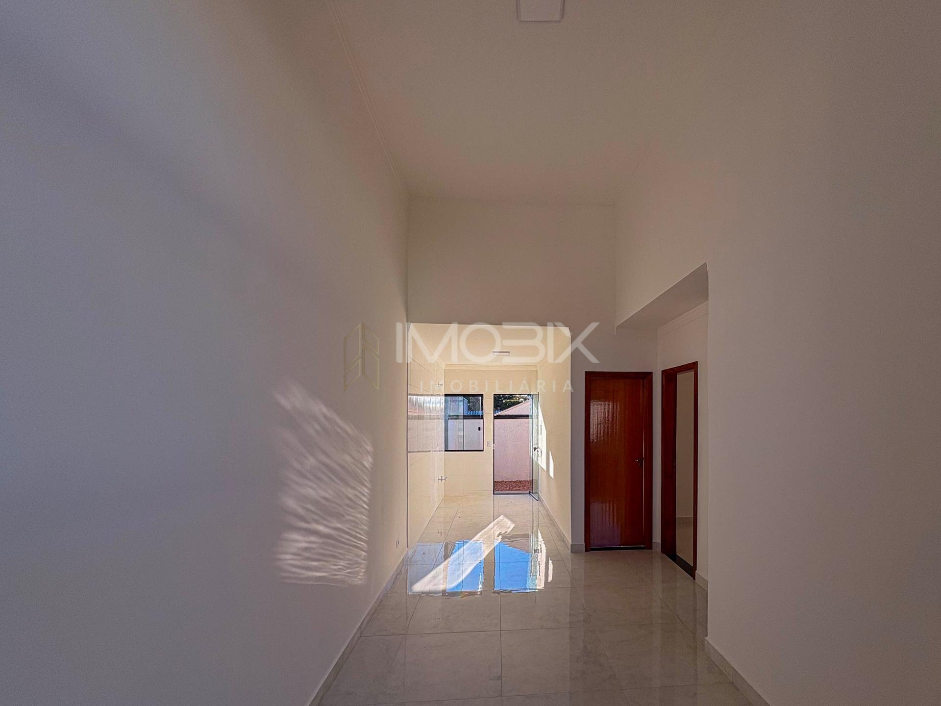 Casa à venda  localizada no bairro Gralha Azul, em Fazenda Rio...