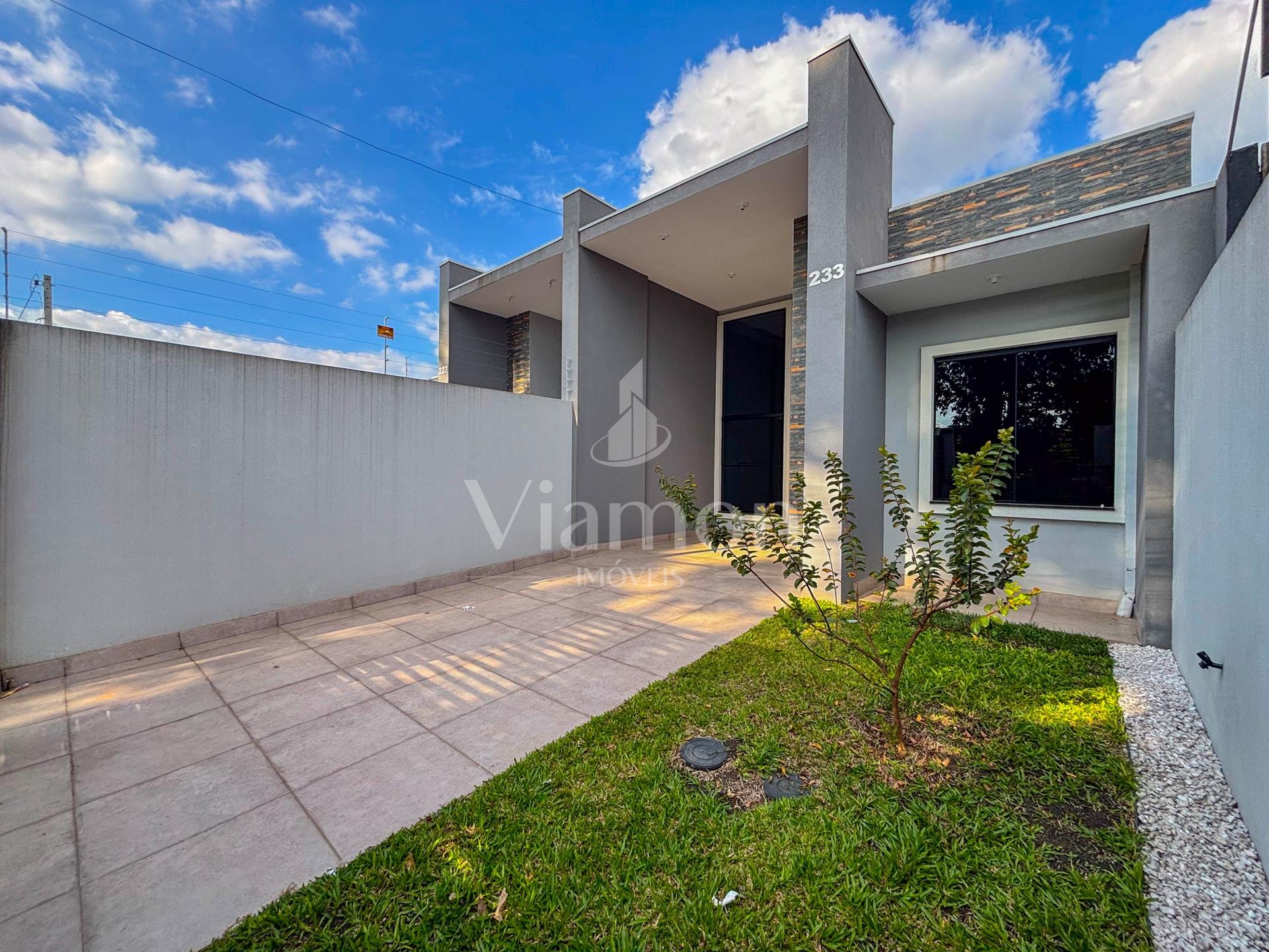 Casa Nova à Venda no Bairro Nações  Fazenda Rio Grande