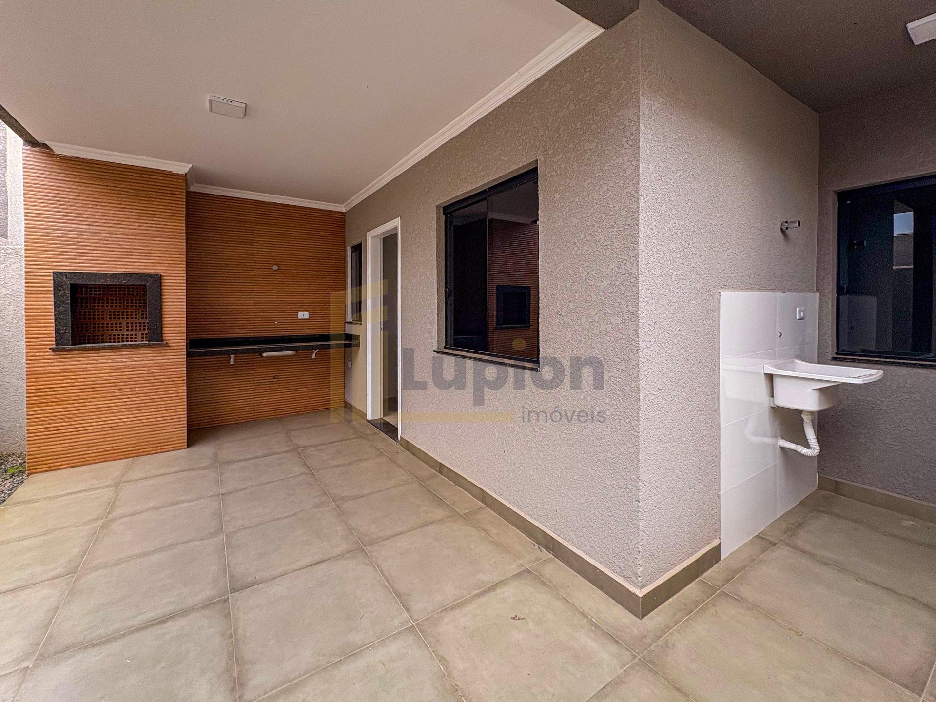 Casa Térrea com Área Gourmet Integrada  Bairro Estados, Fazen...