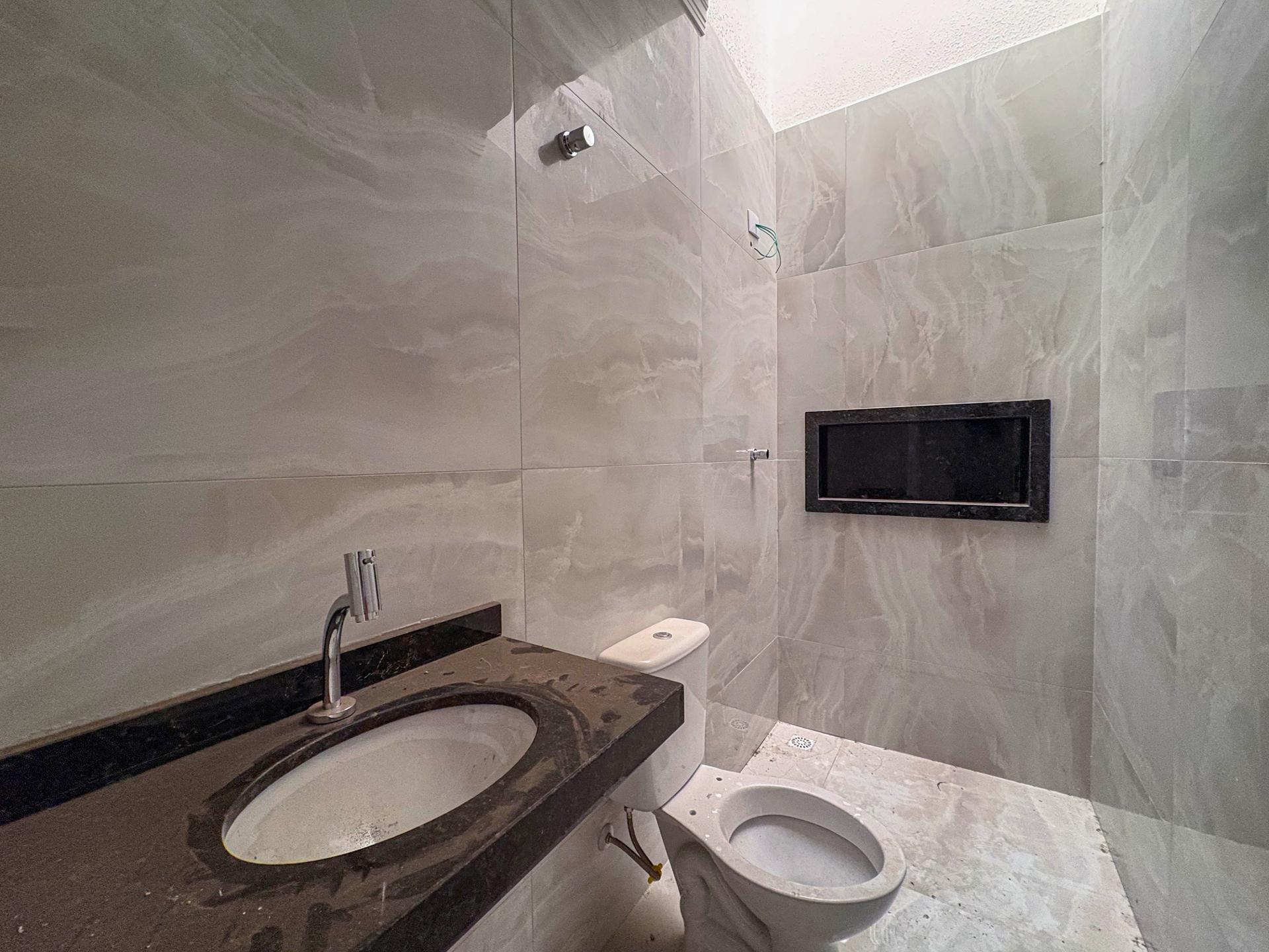 Casa de Esquina à Venda,Bairro Estados , Fazenda Rio Grande