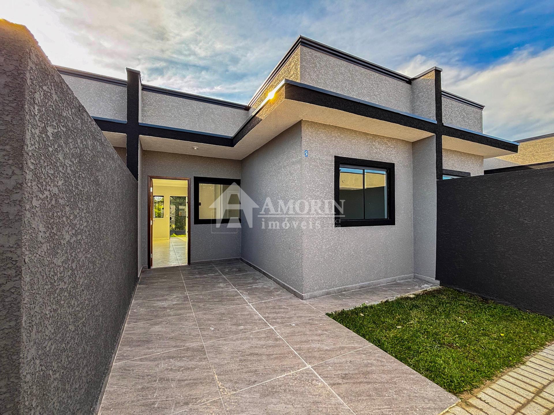 Casa à Venda com Terreno Amplo nos Fundos  Campo de Santana, ...
