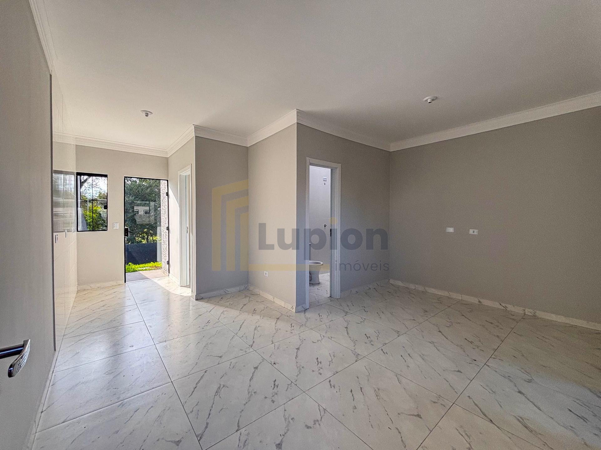 Casa à Venda com Terreno Amplo nos Fundos  Campo de Santana, ...
