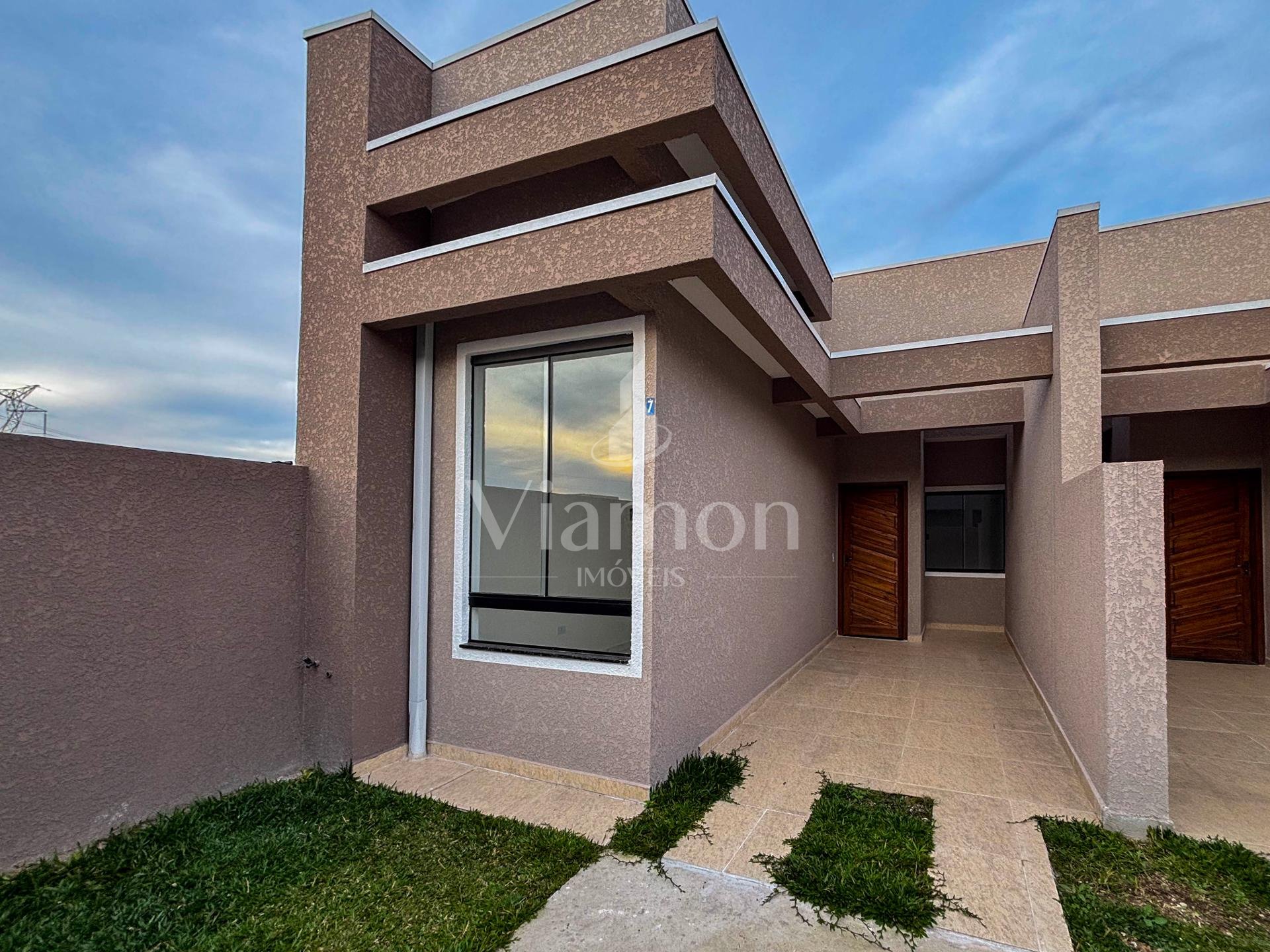 Casa com 2 Quartos e Acabamento de Alto Padrão - Campo de Sant...