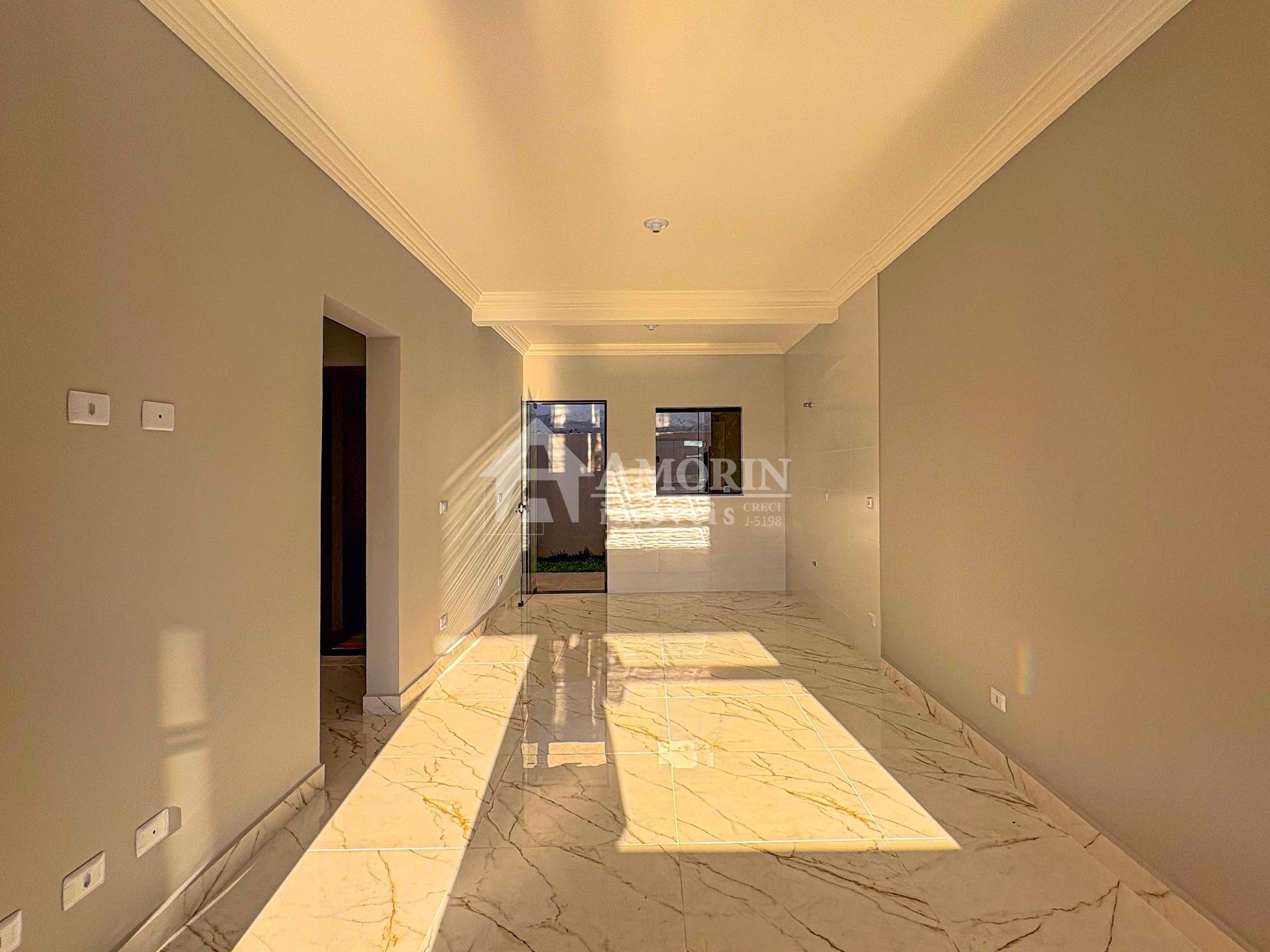 Casa Individual com 3 Quartos e Suíte  Bairro Veneza, Fazenda...