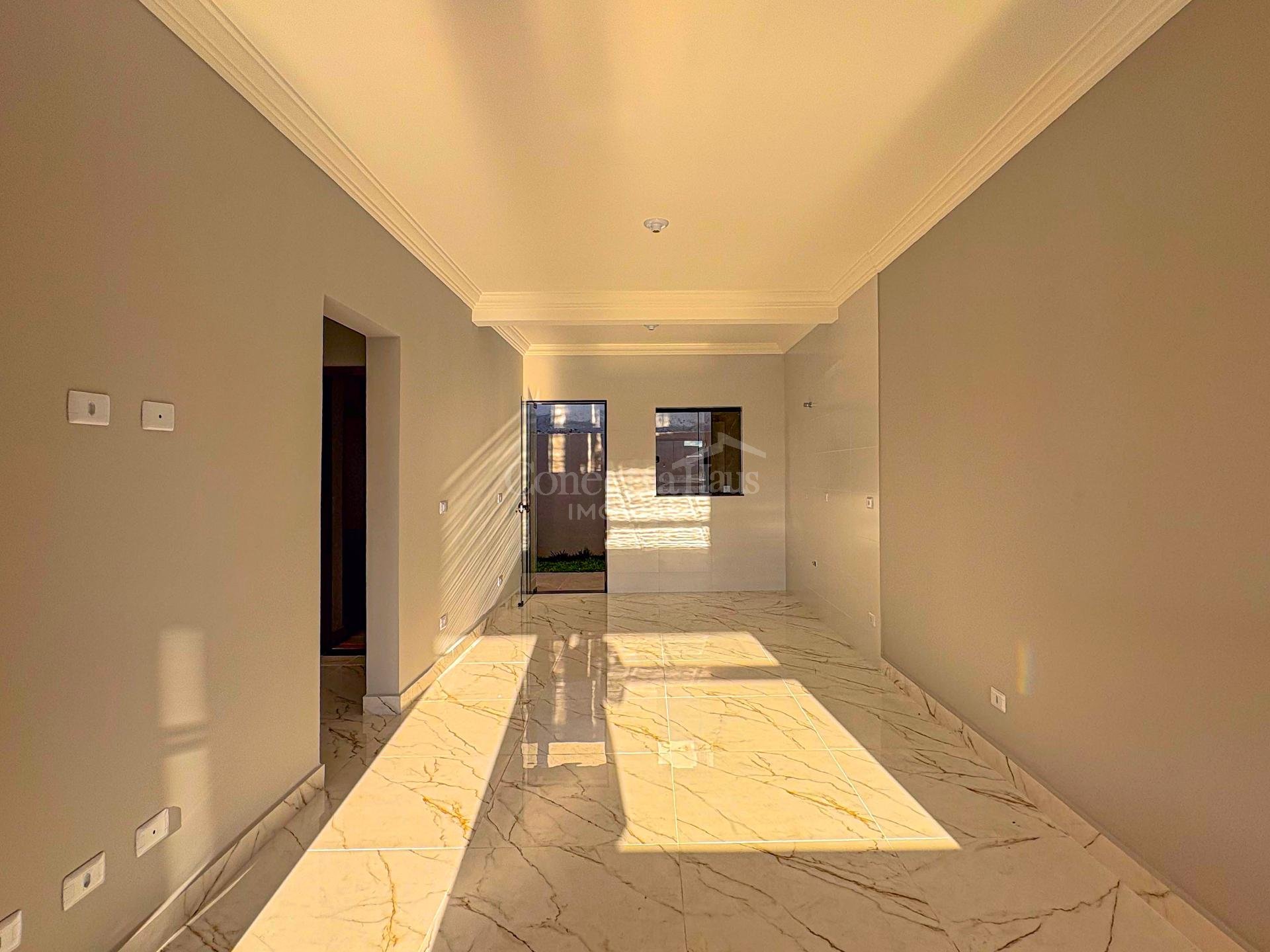 Casa Individual com 3 Quartos e Suíte  Bairro Veneza, Fazenda...