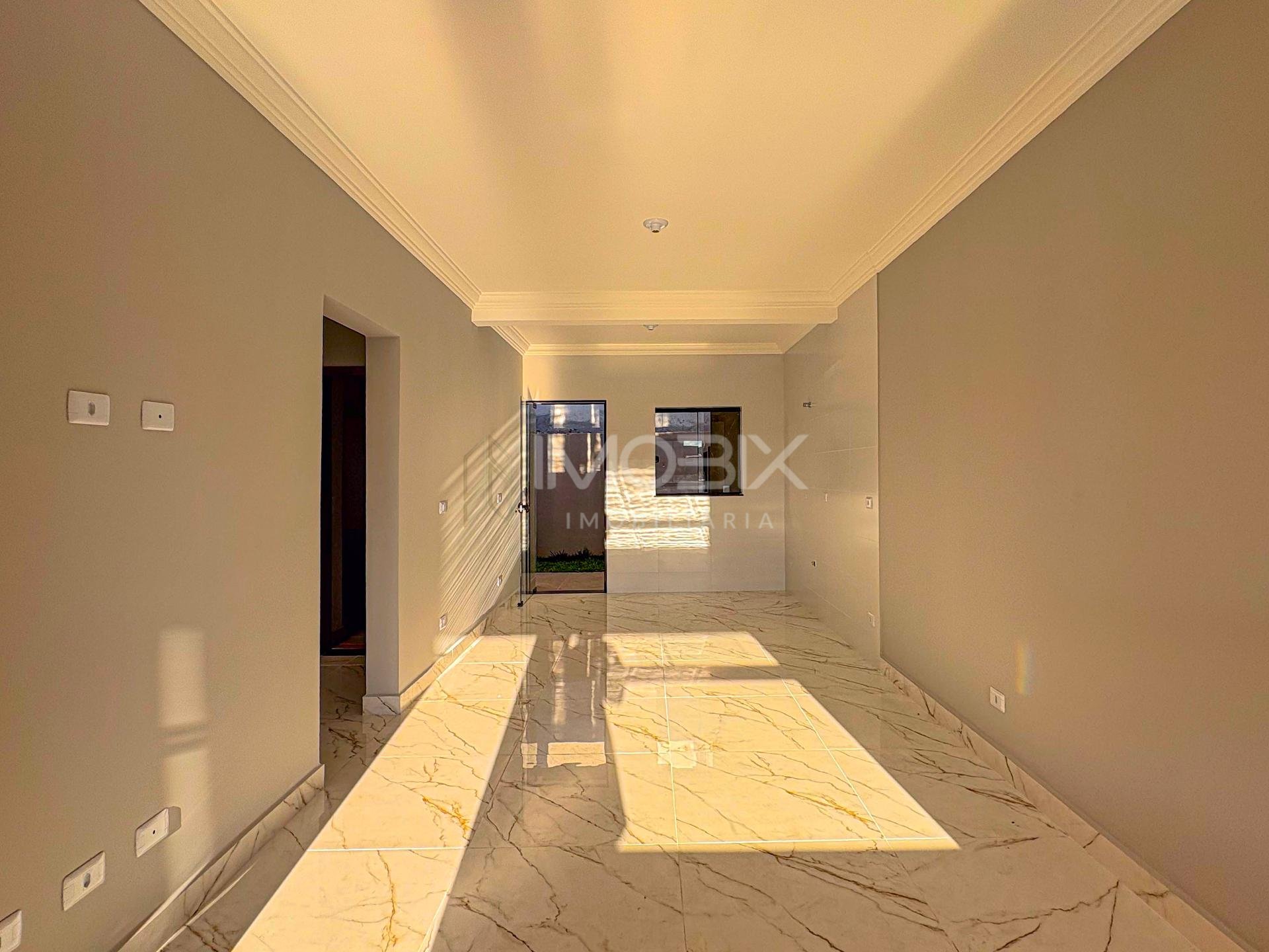 Casa Individual com 3 Quartos e Suíte  Bairro Veneza, Fazenda...