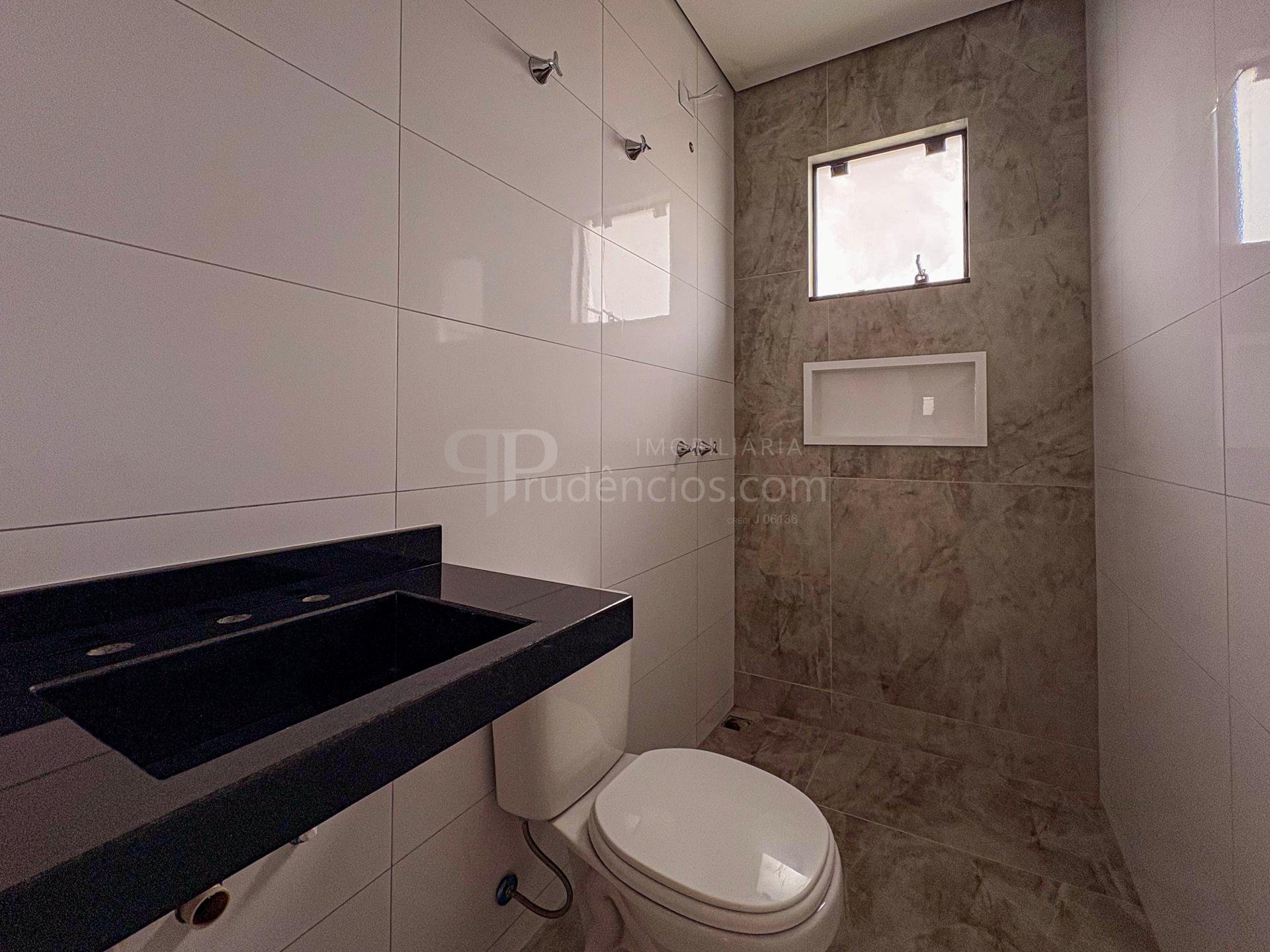 Casa com 3 Quartos, Suíte e Espaço Gourmet em Condomínio com B...