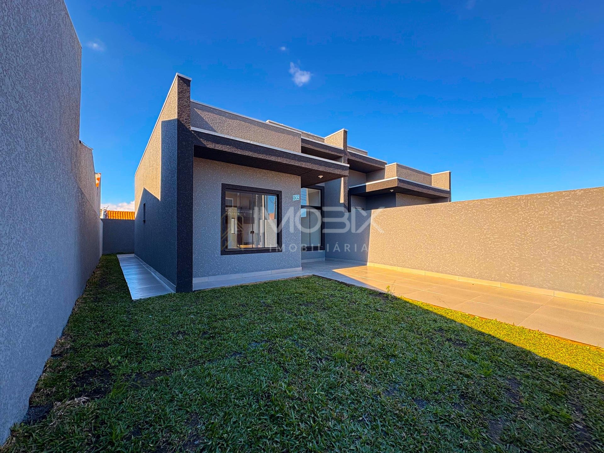 Casa com 3 Quartos, Churrasqueira e Acabamento de Alto Padrão ...
