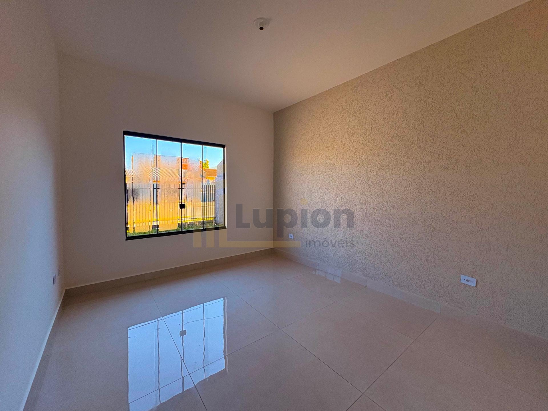 Casa com 3 Quartos, Churrasqueira e Acabamento de Alto Padrão ...